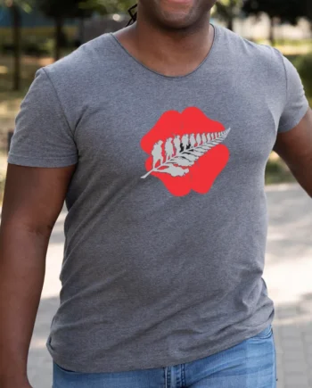 ANZAC Poppy Soldiers T-Shirt